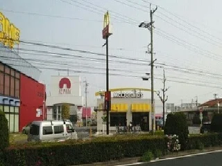 マクドナルドまで2710m