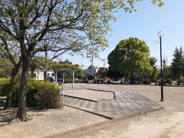 下中居児童公園まで160m