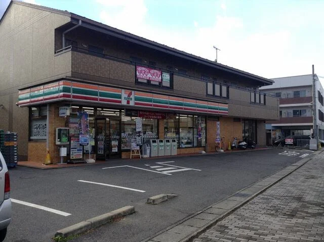 セブンイレブン大津大将軍店まで500m