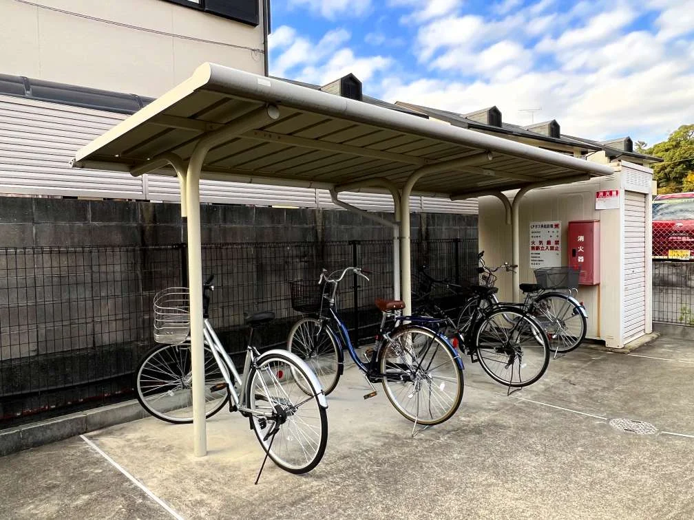 屋根付き駐輪場
