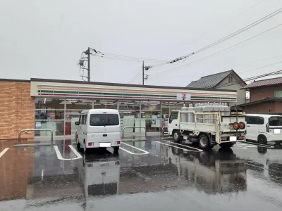 セブンイレブン前橋総社町東店まで350m