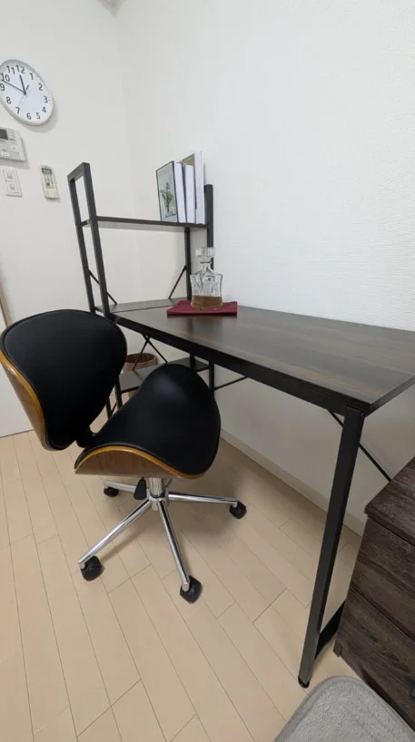 デスク・チェアも完備♪