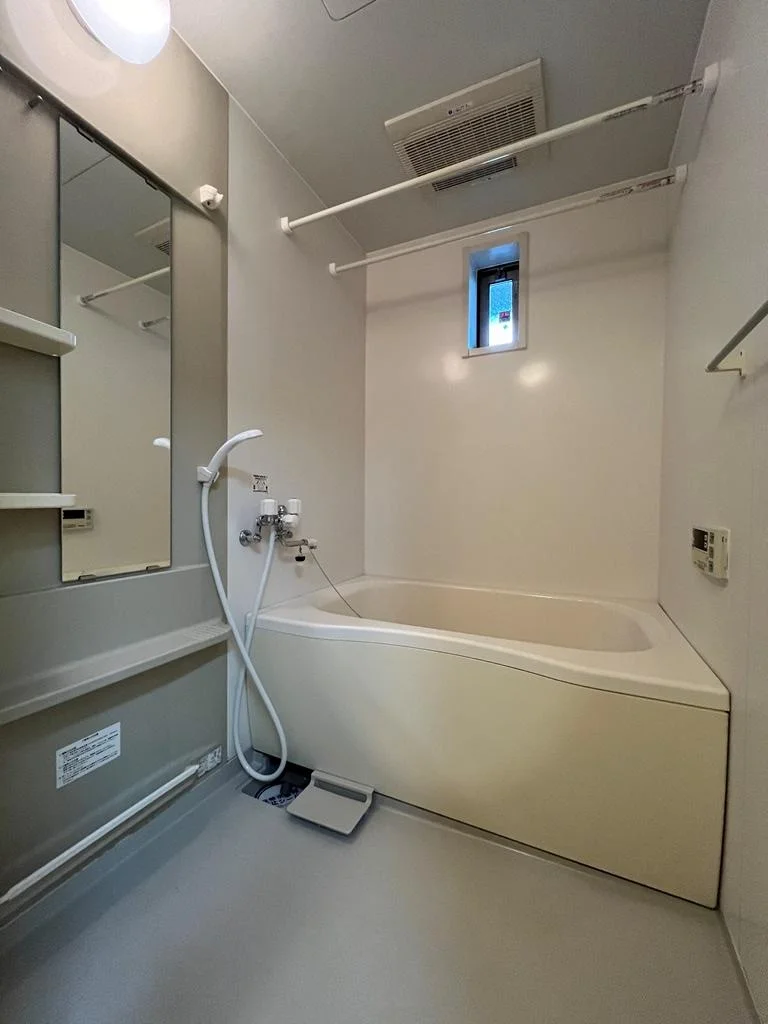 家具設置前のお部屋の画像になります