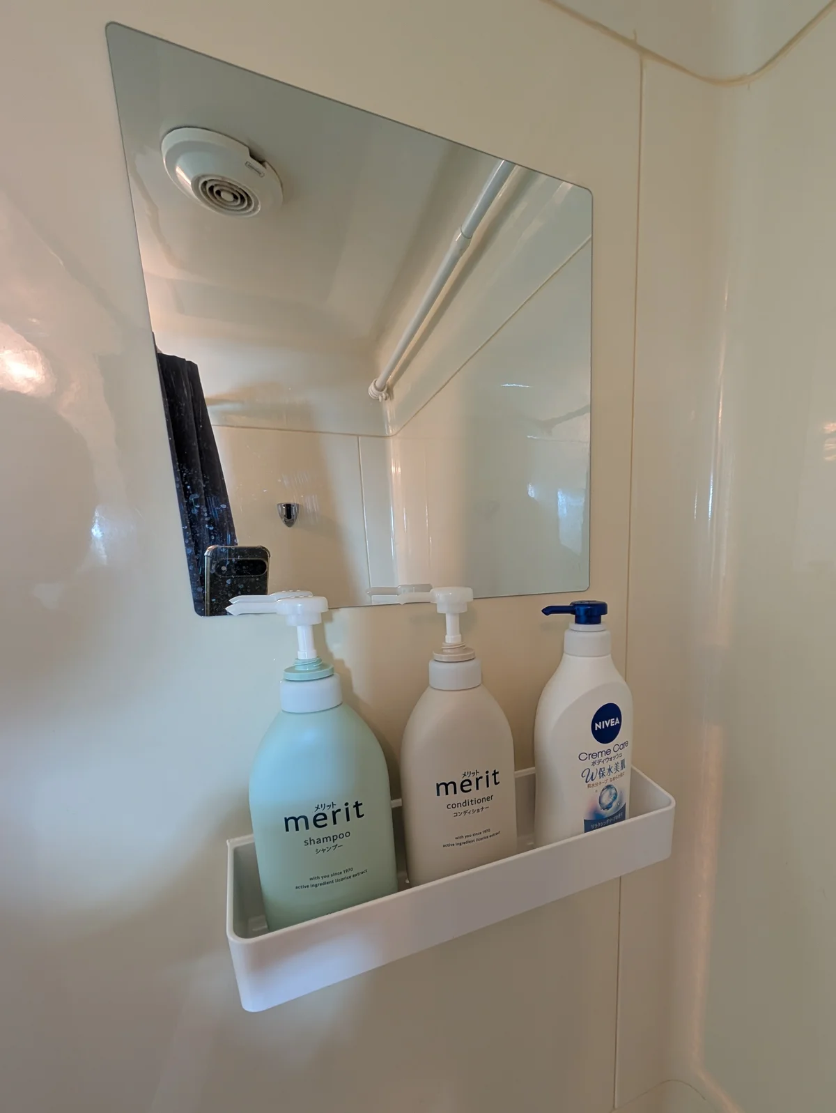 シャンプー、リンス、ボディソープ