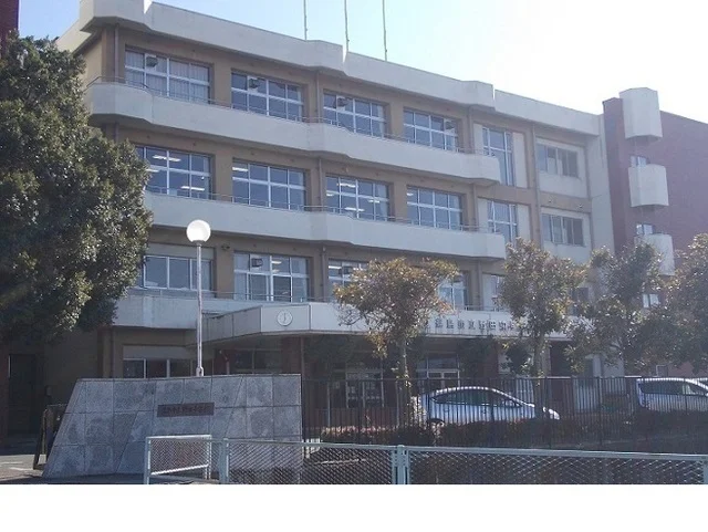 福島市立野田中学校まで1100m