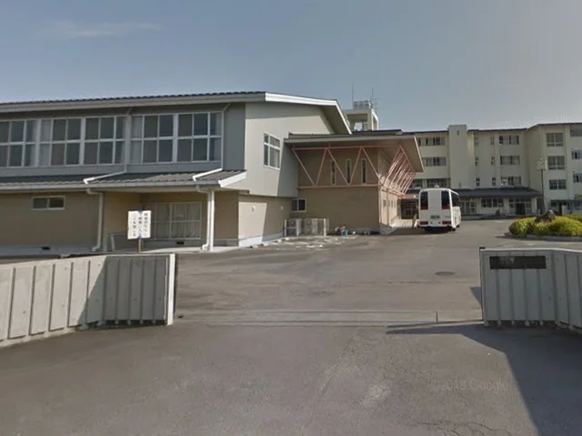 桜が丘中学校まで400m