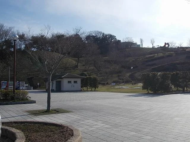 愛野公園まで1800m