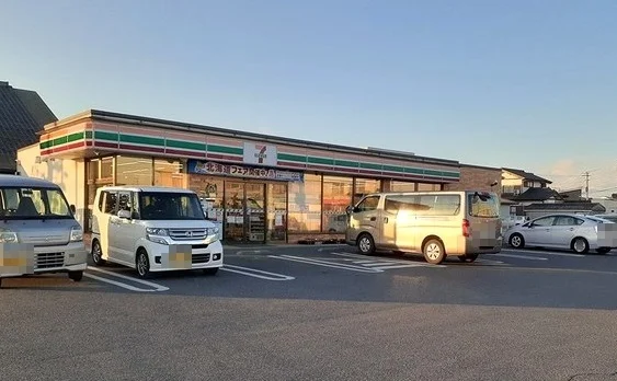 セブンイレブン富津下飯野店まで1000m
