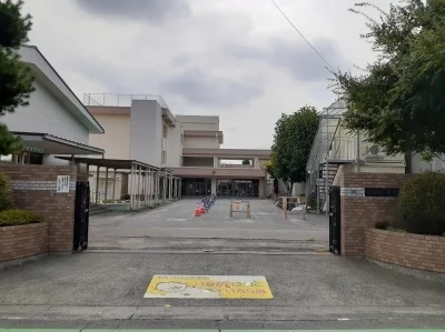 前橋市立天川小学校まで800m