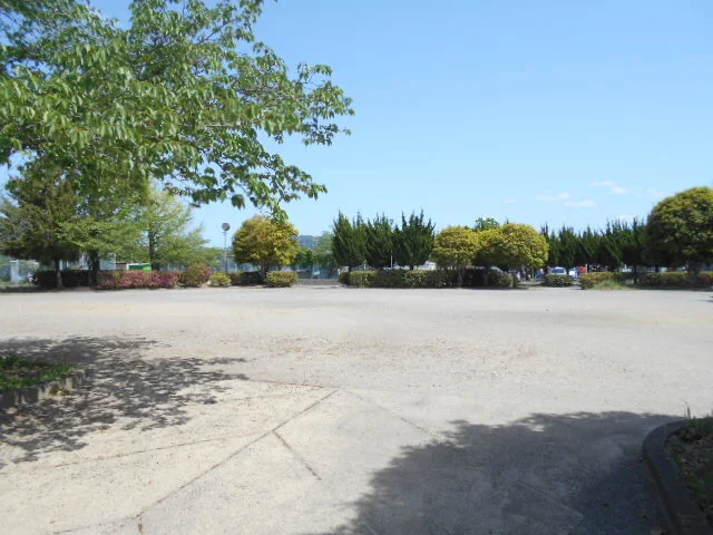 島中央公園まで230m