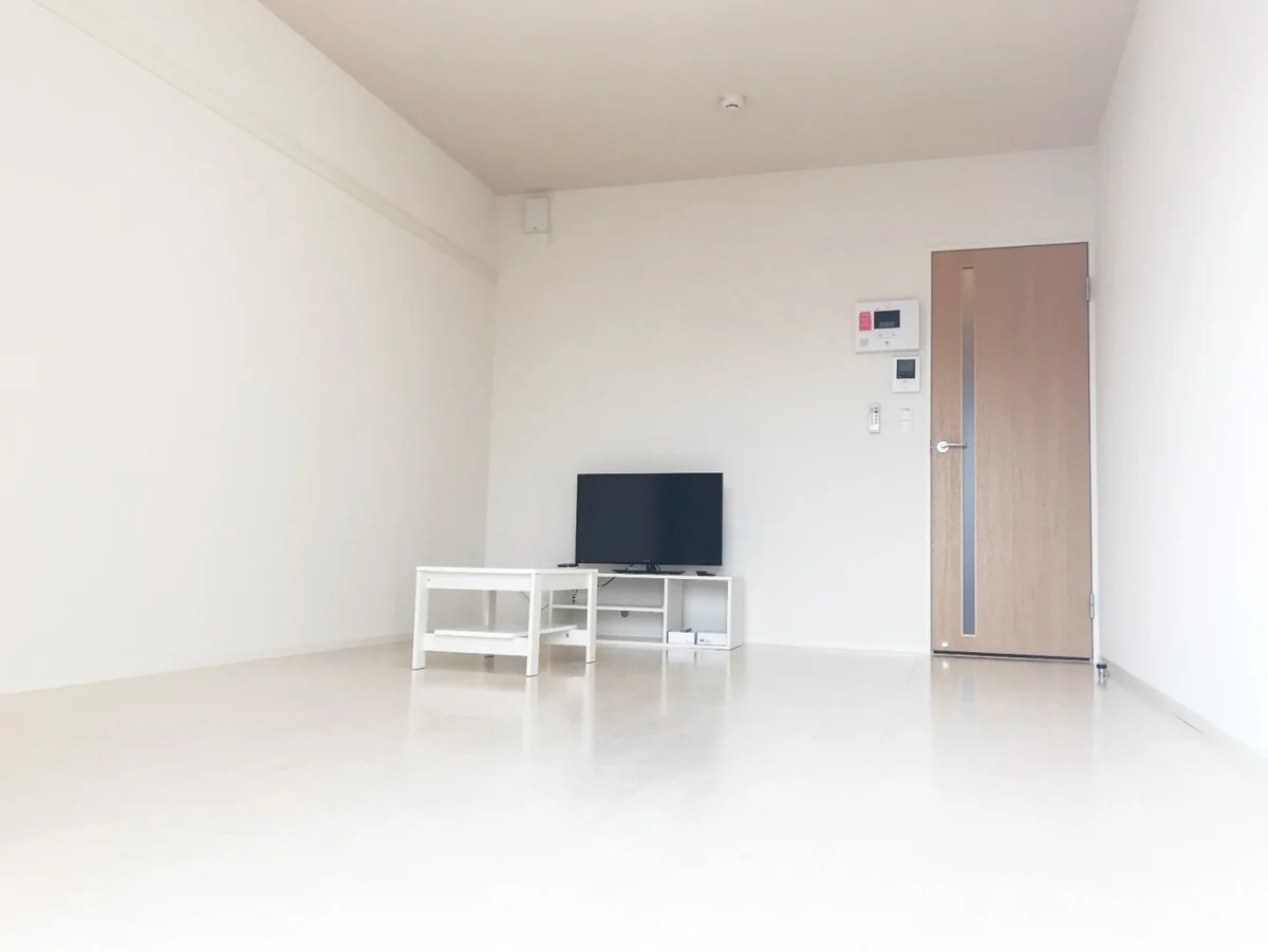 居室9.8畳。高遮音界壁、防音パイプなど音にも配慮してます