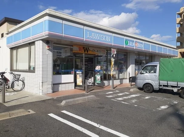 ローソン中川的場町店まで400m