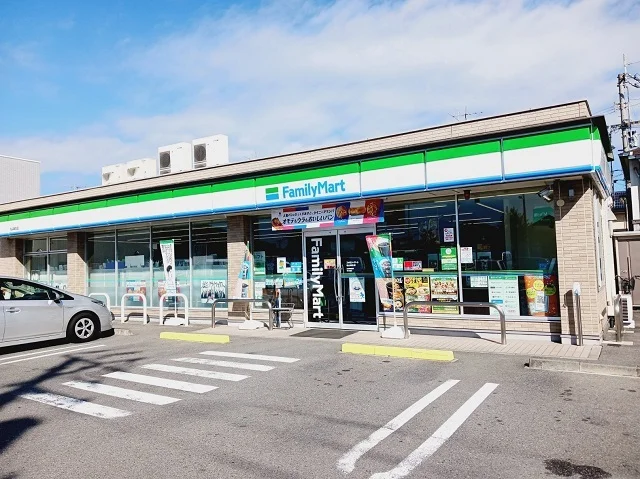 ファミリマート松山味生店様まで240m