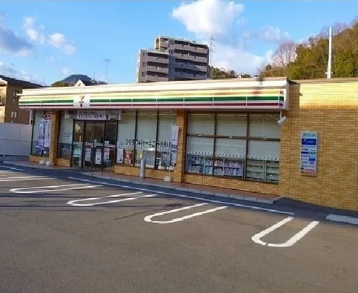 セブンイレブンまで1400m
