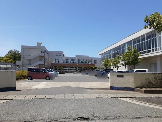 酒田市立泉小学校まで634m