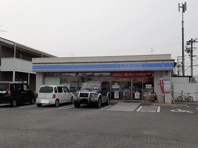 ローソン出水ふれあい通り店まで270m