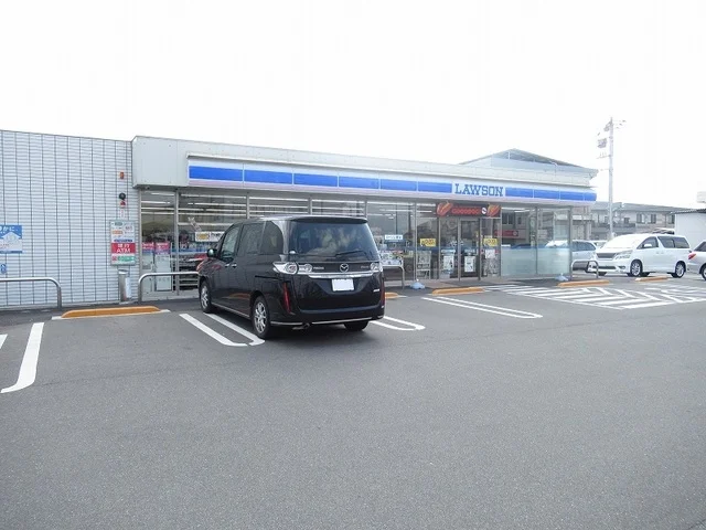ローソン防府新田西店まで1100m