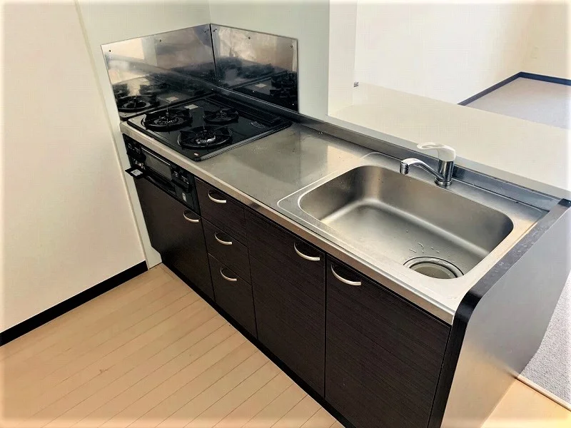 ガスコンロ付き。