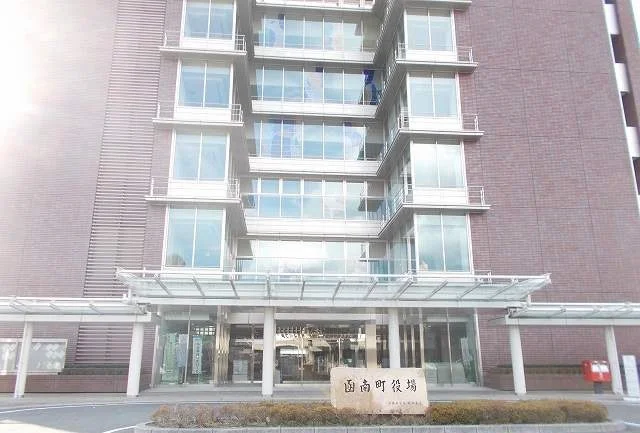 函南町役場まで1200m