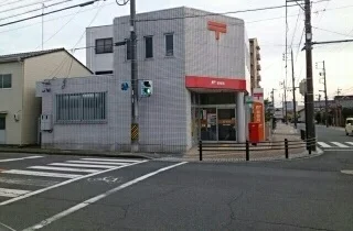 蒲郡本町郵便局まで370m
