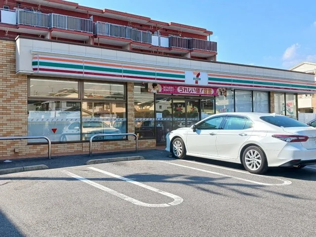 セブン-イレブン 岡崎緑ヶ丘店まで500m