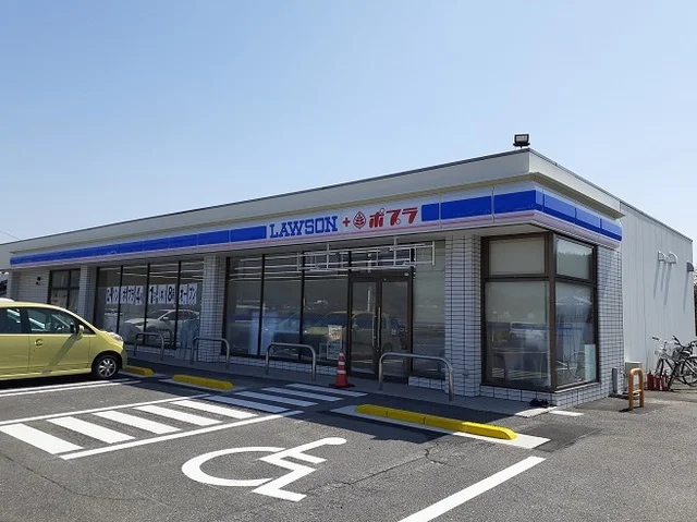 ローソン総社インター店まで500m