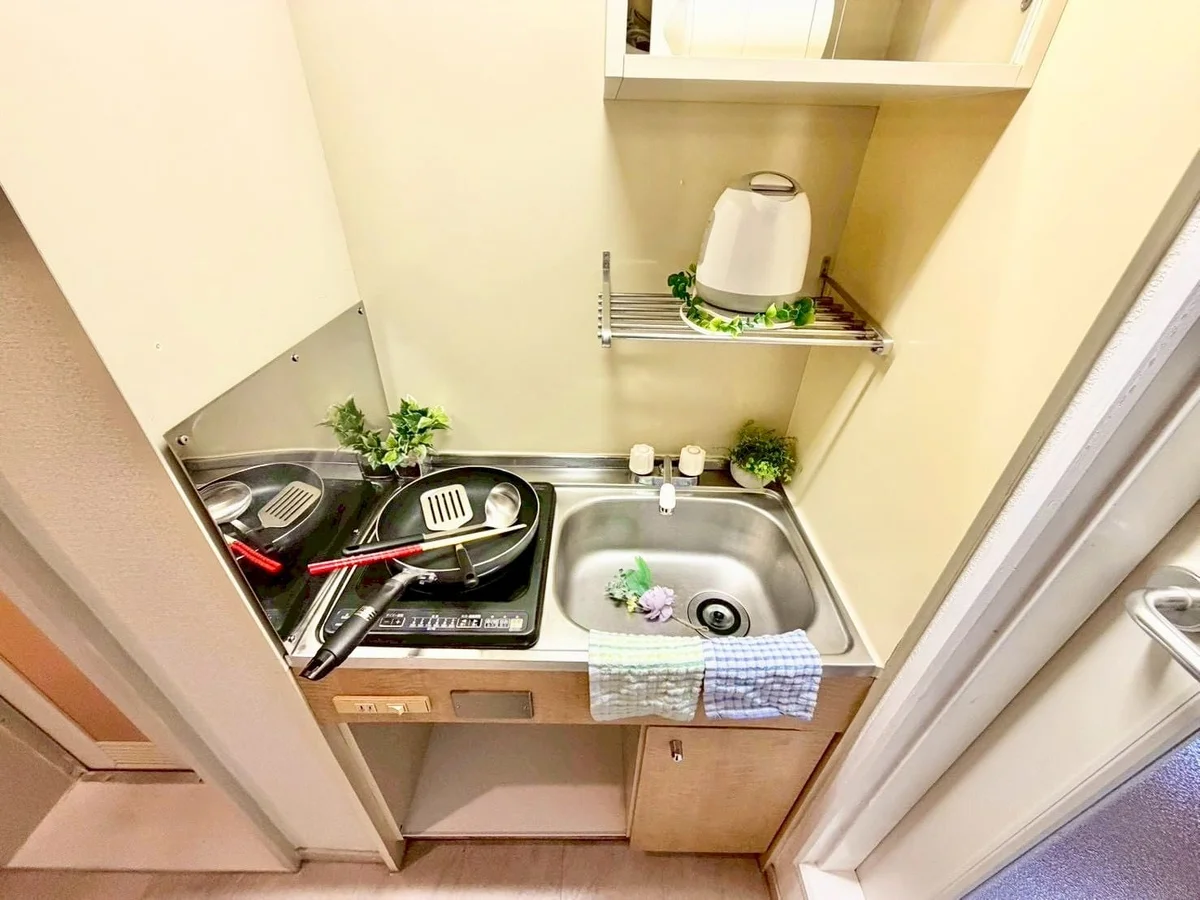 ※撮影用の観察植物・食器調理器具・雑貨類等はございません。※写真は現況優先