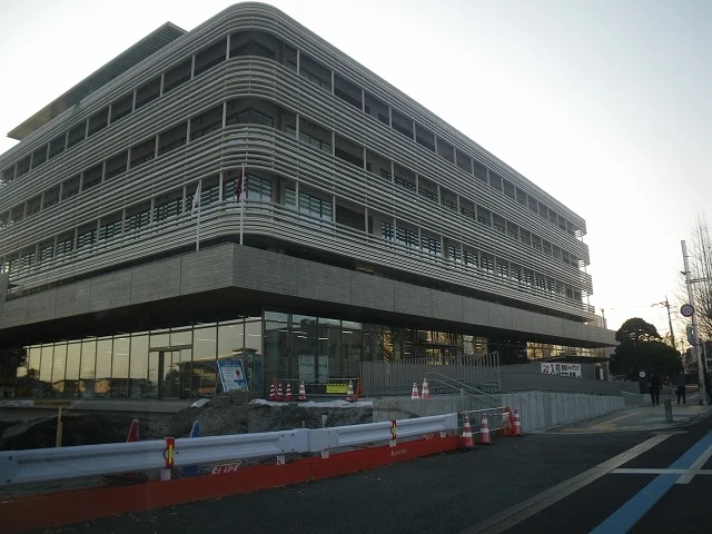 真岡市役所まで925m