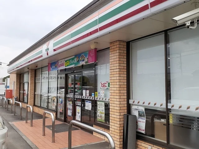 セブンイレブン笠間鉄砲町店まで821m