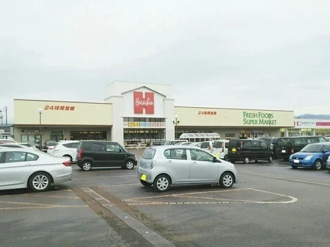 トーア・ショッピングセンターまで1620m