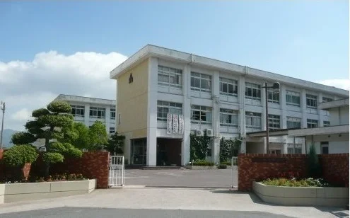 福木中学校まで2100m