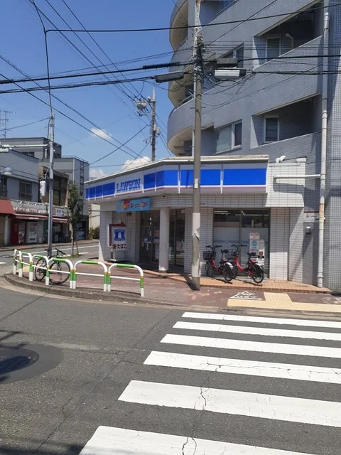 ローソンまで89m