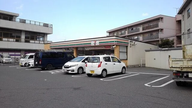 セブンイレブンまで190m