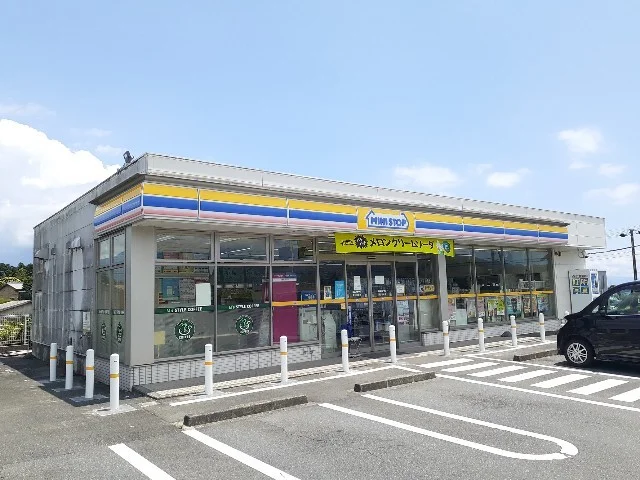 ミニストップ富士岩本店まで1600m