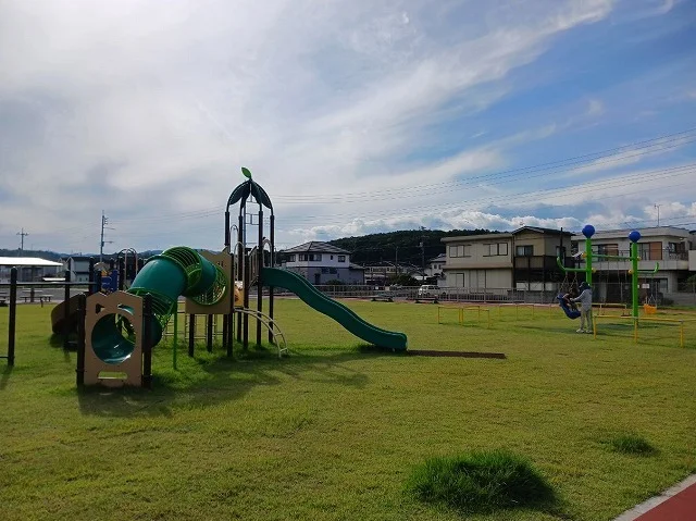 山本高原公園まで180m