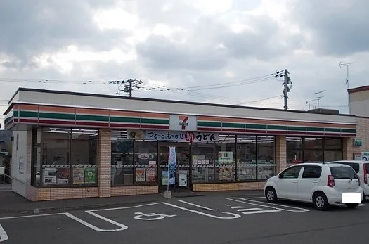 セブンイレブン神楽岡１４条店まで1100m