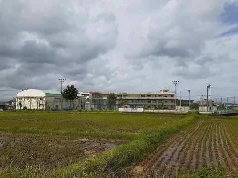 新開小学校まで600m