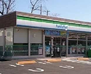 ファミリーマートまで500m