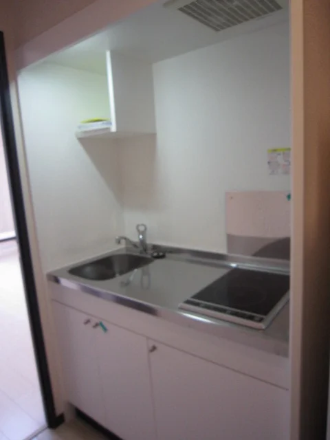 まな板スペースもある広々キッチン