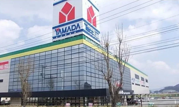 ヤマダ電機まで3700m