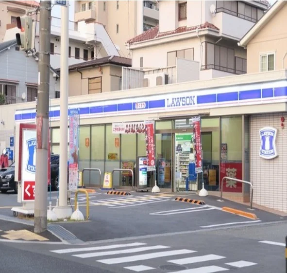 ローソン桜塚店まで30m
