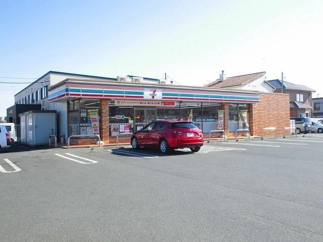 セブンイレブンまで1100m