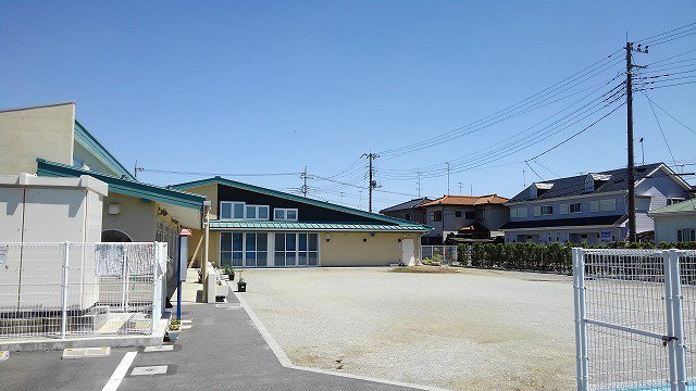 市立こすもす保育園まで1800m