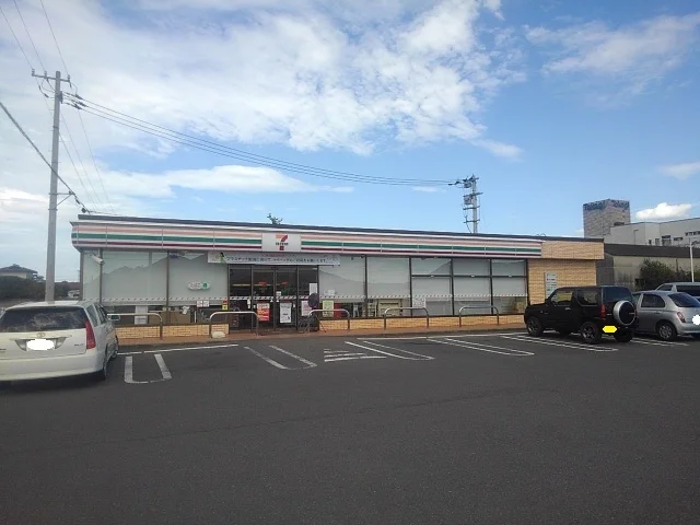 セブンイレブン多度津葛原店まで500m