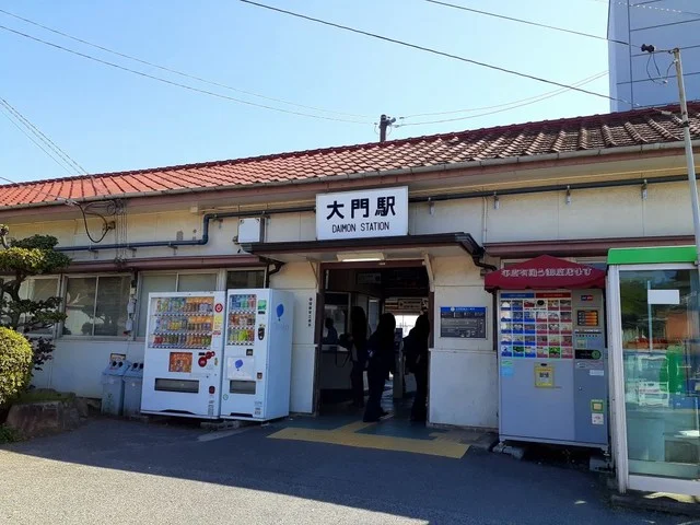 大門駅まで1100m