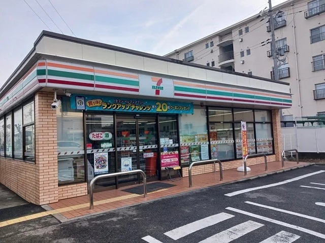 セブンイレブン泉大津東助松町店まで330m