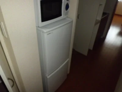 冷蔵庫と電子レンジ。