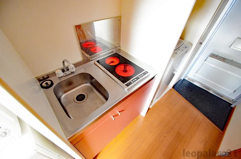 同シリーズの類似となります。現況を優先致します。