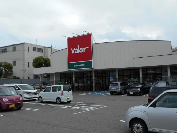 バローまで1400m