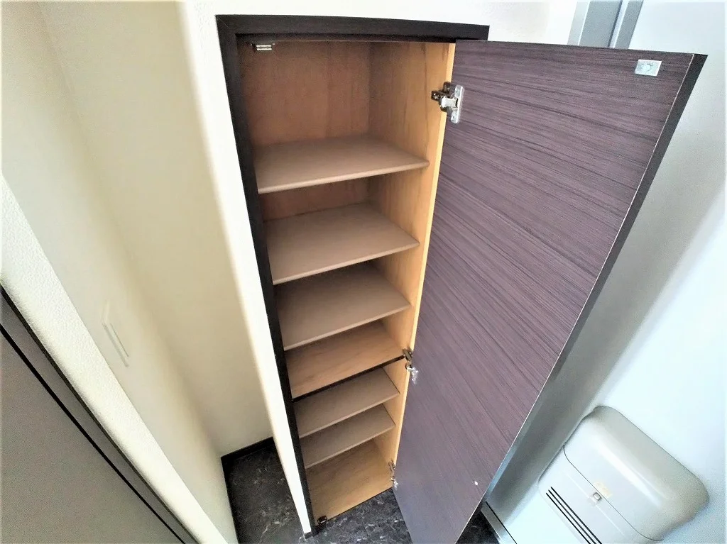 シューズボックス